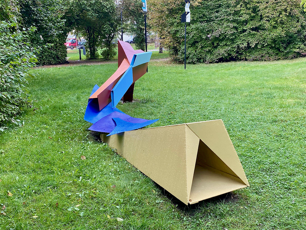 Leah Jacobsen, Naturbrücke, 1992, Stahl lackiert, 145 x 620 x 180 cm