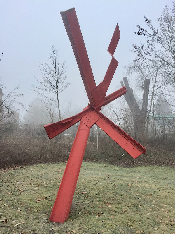 Klaus Caspers, Der Tänzer, 1991, stahl lackiert, 6 x 3 x 4 m