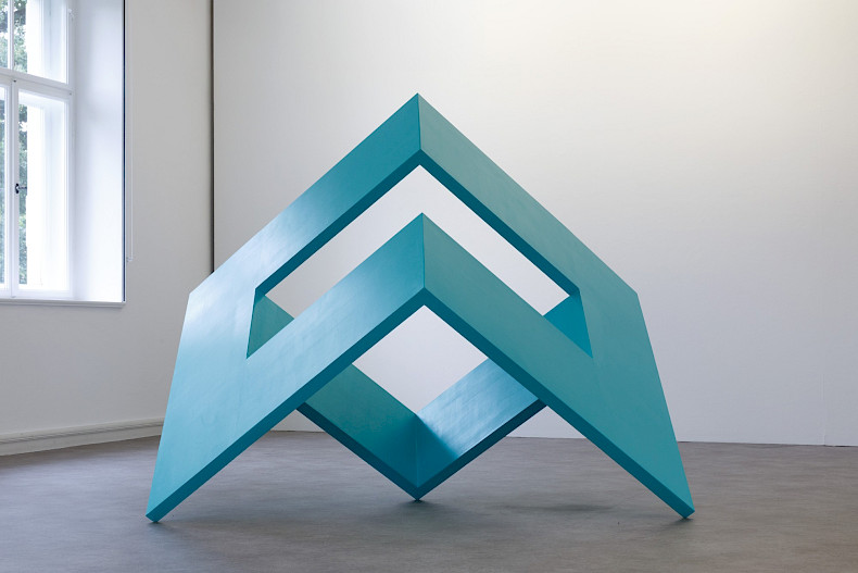 Madeleine Boschan, Claiming space without ever taking space from space, 2024, acrylic, champagne chalk, medium density fiberboard, frame wood, ca. 174 x 215 x 157 cm, exhibition view 2024, Kebbel Villa, Schwandorf