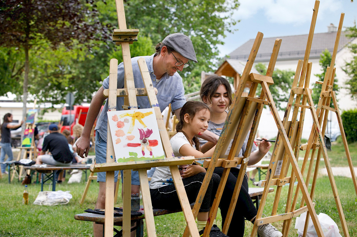 The artist and course instructor Michael Hottner at ‘Painting in the Park’ © Clemens Mayer
