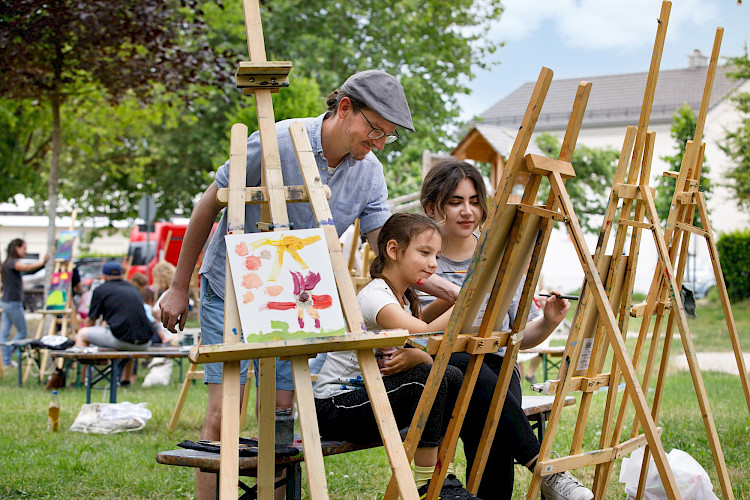 The artist and course instructor Michael Hottner at ‘Painting in the Park’ © Clemens Mayer