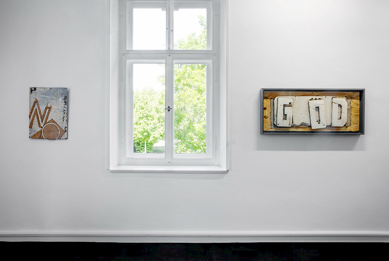 NEIN! Boris Lurie and NO!art, Ausstellungsansicht 2026, Kebbel Villa, Schwandorf (Foto: Marcus Rebmann)
